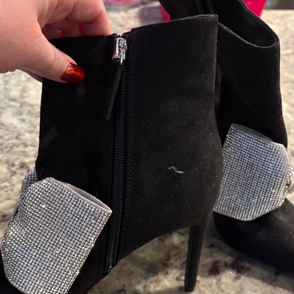INC International Concepts Black Stiletto Heels with Silver Embellishment - Picture 6 of 9